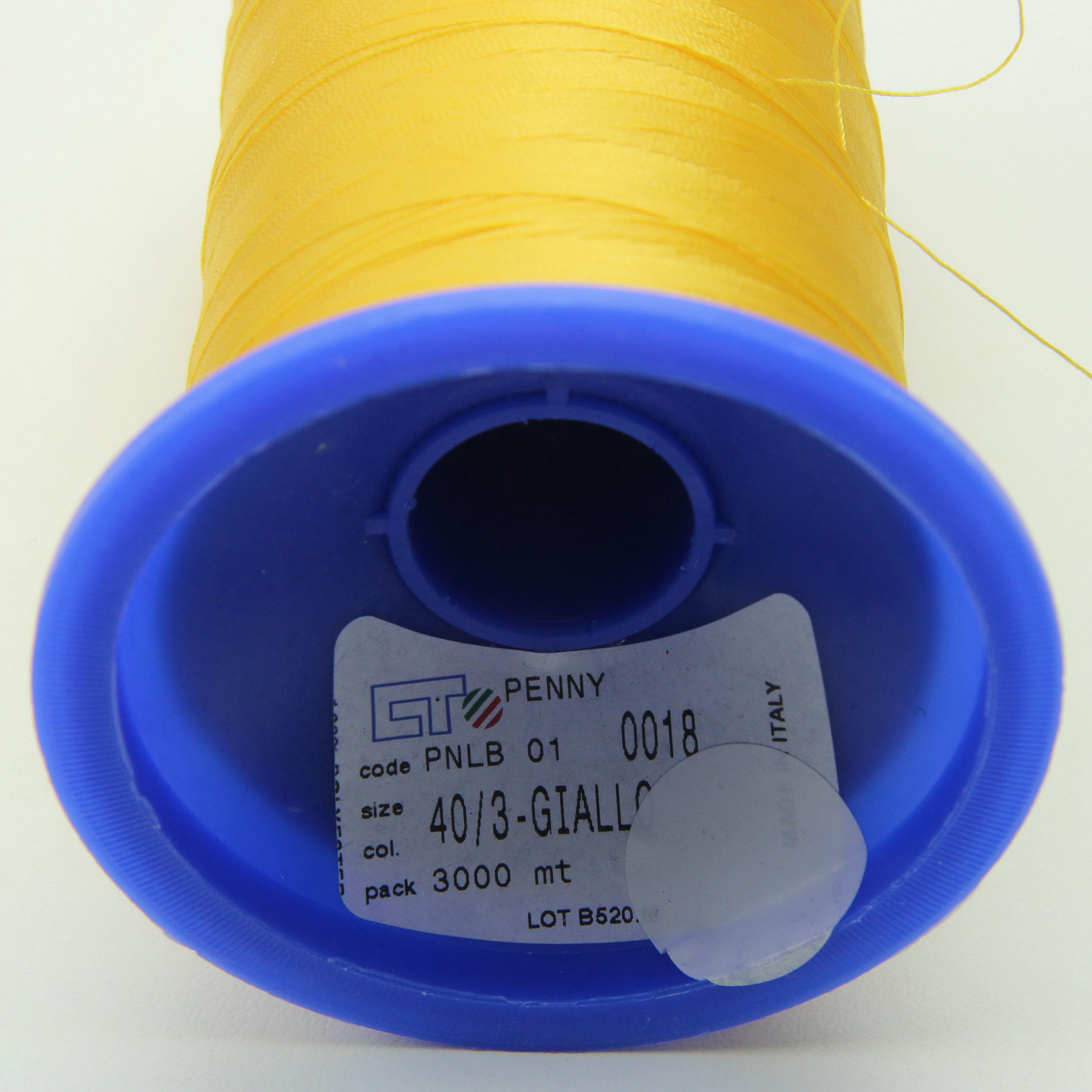 Нить PENNY (Италия) №40/3 цвет 0018 желтый, длина 3000м детальная фотка