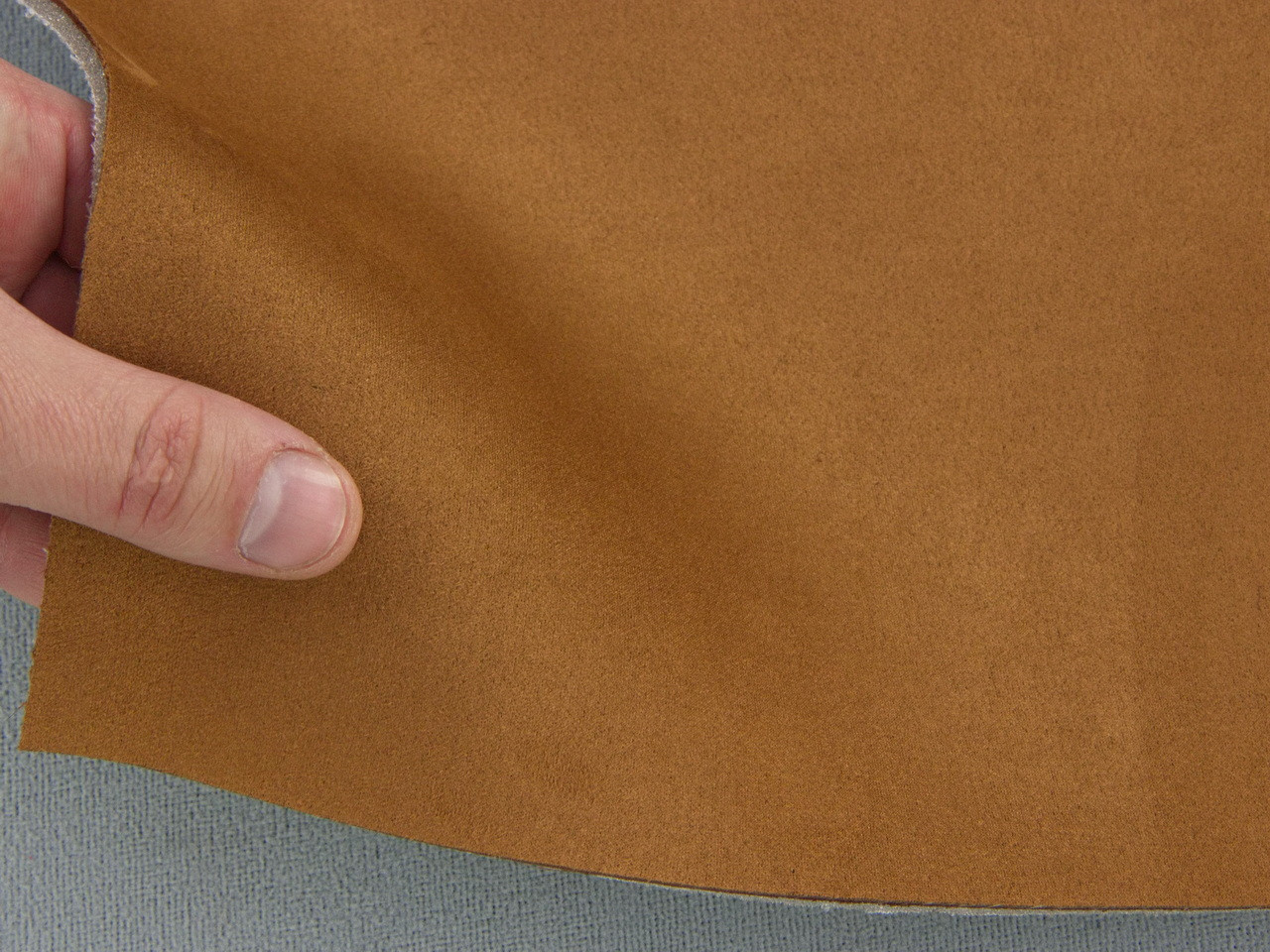 Алькантара Lycra p16004 коричневая, на поролоне 3мм и сетке, ширина 150см (Турция) детальная фотка