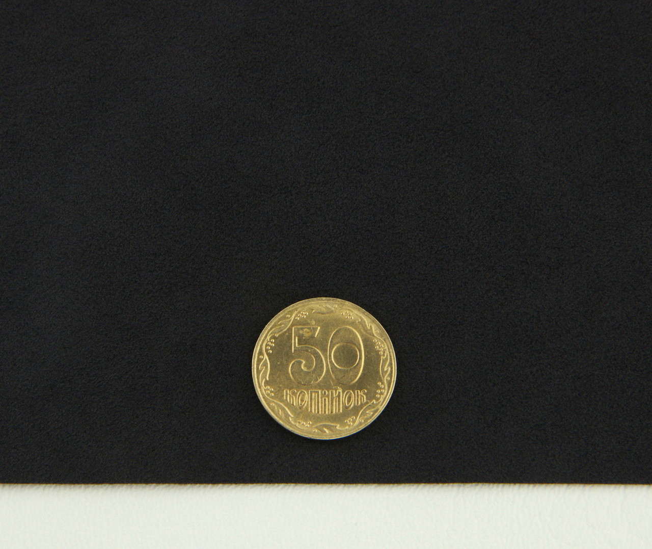Алькантара Panel ALC-Black черная, без основания, ширина 145см (Италия) детальная фотка