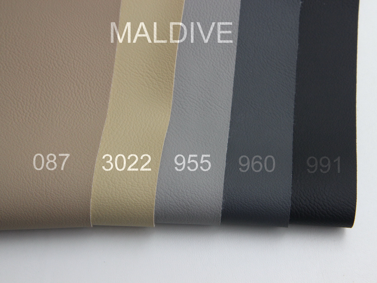 Биэластик тягучий черный матовый Maldive 991 для перетяжки дверных карт, стоек, airbag и вставок, ширина 1.40м детальная фотка
