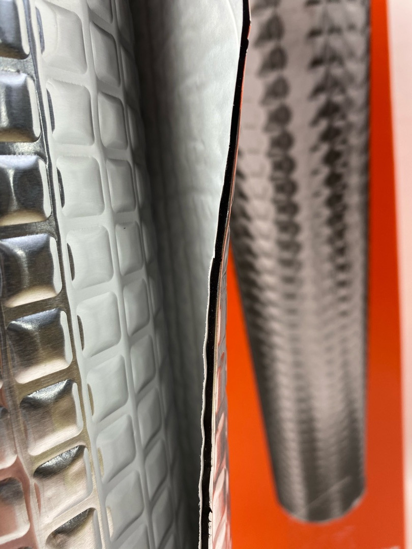 Виброизоляция Vibrex Master 2.0mm (рулон 50x400cm) Украина детальная фотка