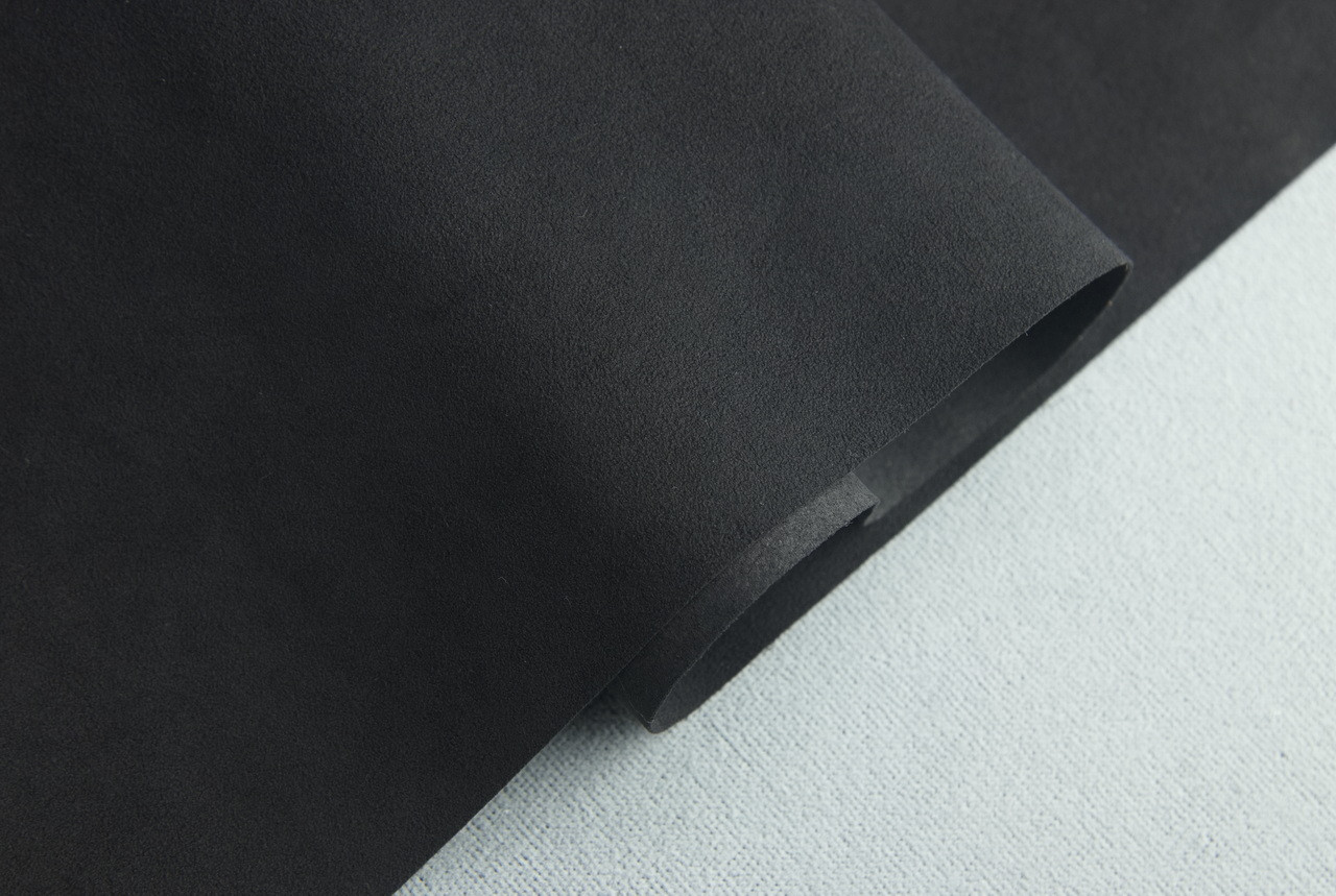 Алькантара Panel ALC-Black-2 черная, без основания, ширина 158см (Италия) детальная фотка